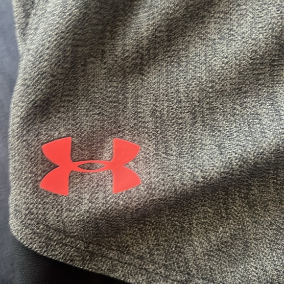 Under Armour shorts size large - Picture 2 of 5